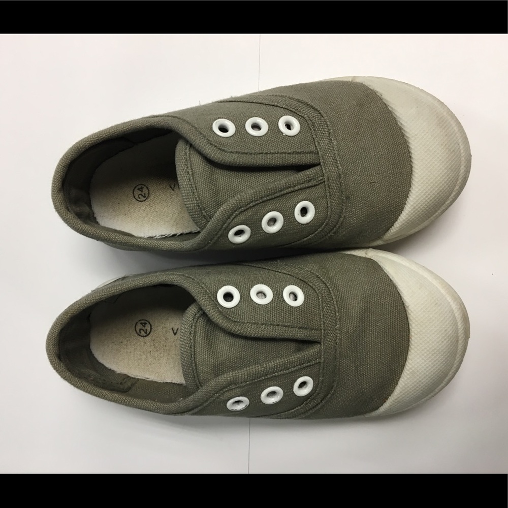 Grey toddler slip ons!